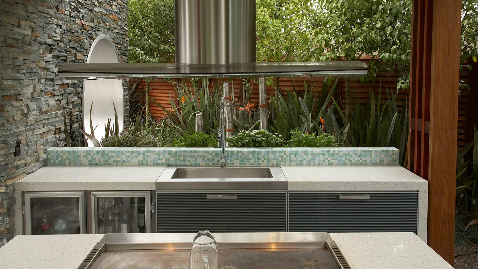 nougat-6600-caesarstone-dimensions-3050mm-1440mm-thickness-12mm-20mm-30mm-quartz-slabs-classico-collection-quartz-kitchen-countertop-quartz-bathroom-countertop-mimari-proje-görseli
