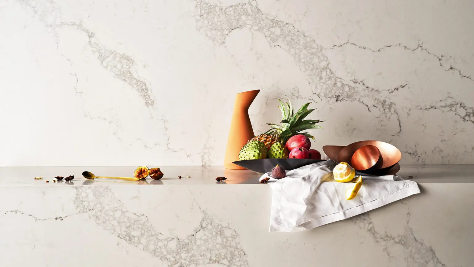 statuario-maximus-5031-caesarstone-boyutlar-3050mm-1440mm-kalınlık-12mm-20mm-30mm-kuvars-plakalar-supernatural-koleksiyon-kuvars-mutfak-tezgahı-kuvars-banyo-tezgahı-mimari-proje-görseli